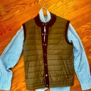 Barbour Men’s blue Textured vest, small